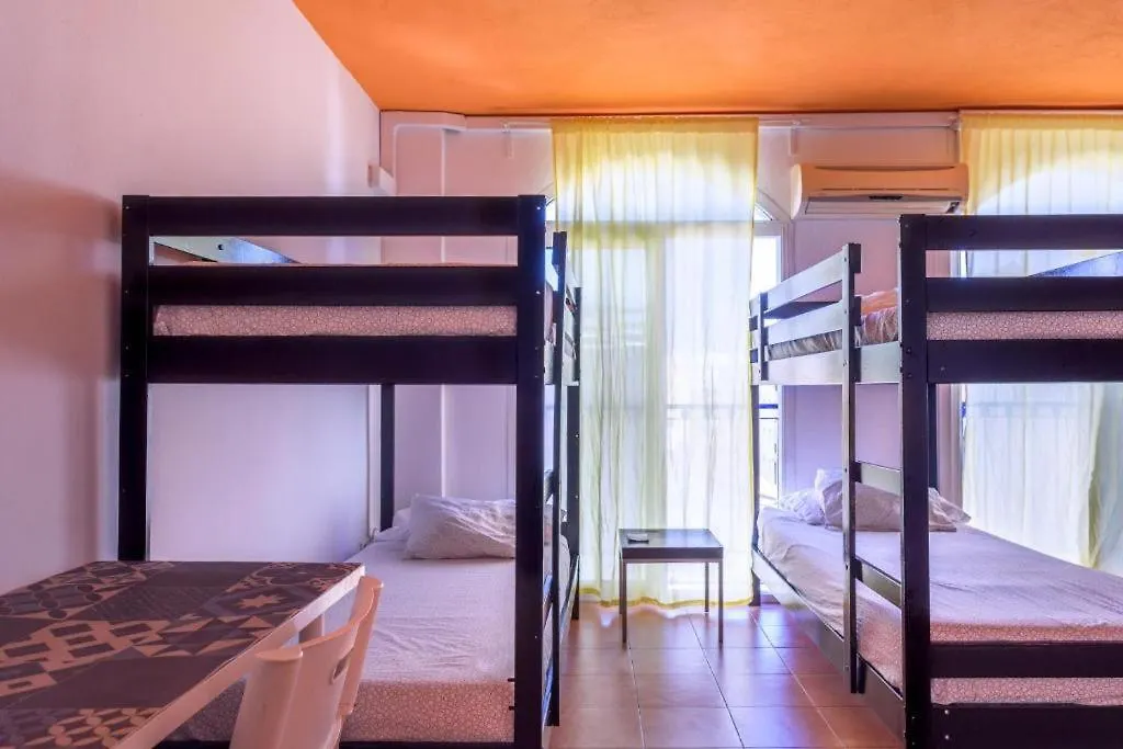 Residencia Sin Lujo Ostello Málaga Spagna