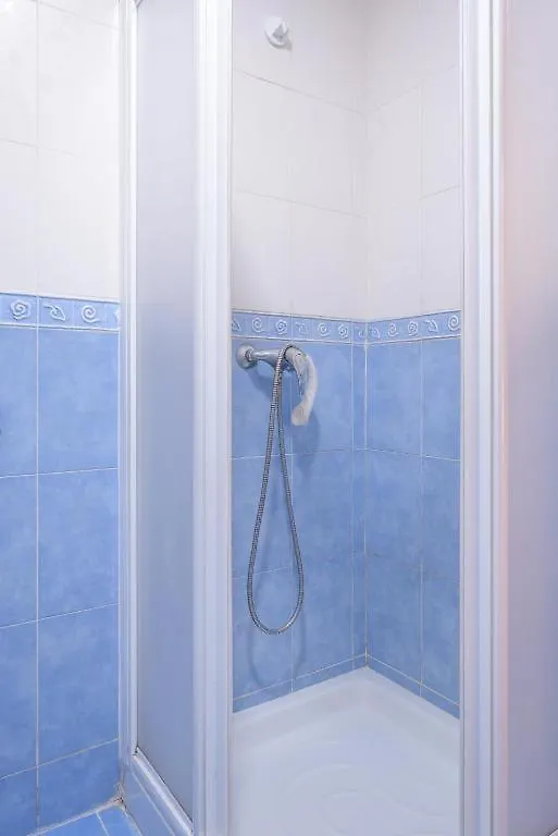 Residencia Sin Lujo Hostel Malaga